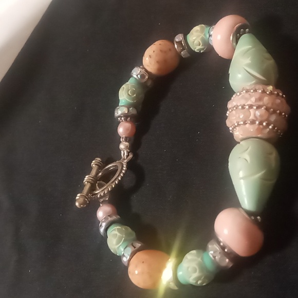 Expandable beaded bracelet & toggle clasp faux stone glass beads - Picture 6 of 8